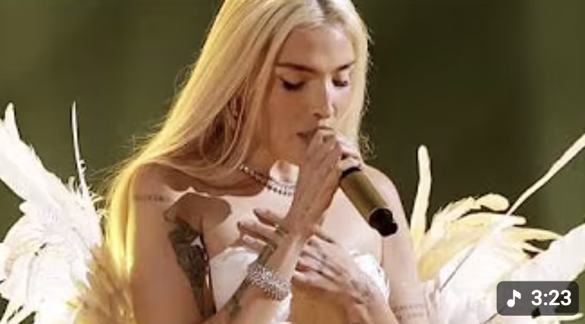 Elena Rose “Me lo Merezco” Latin GRAMMY 2025